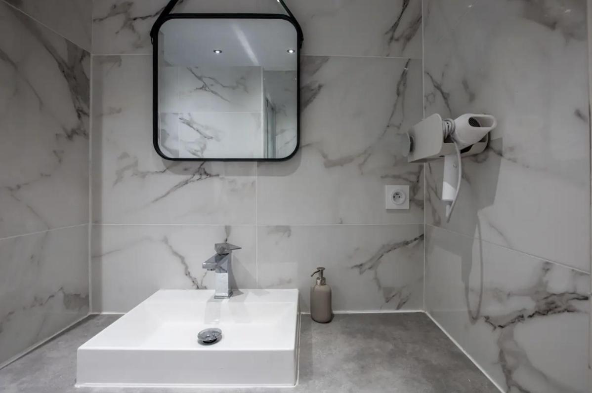 Studio Terrasse & Parking Gratuit En Residence Nîmes Dış mekan fotoğraf